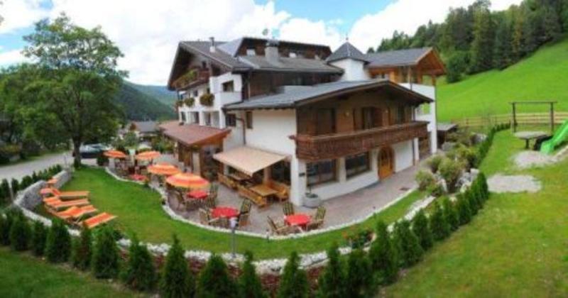 Hotel Monte Paraccia San Vigilio Di Marebbe Ngoại thất bức ảnh