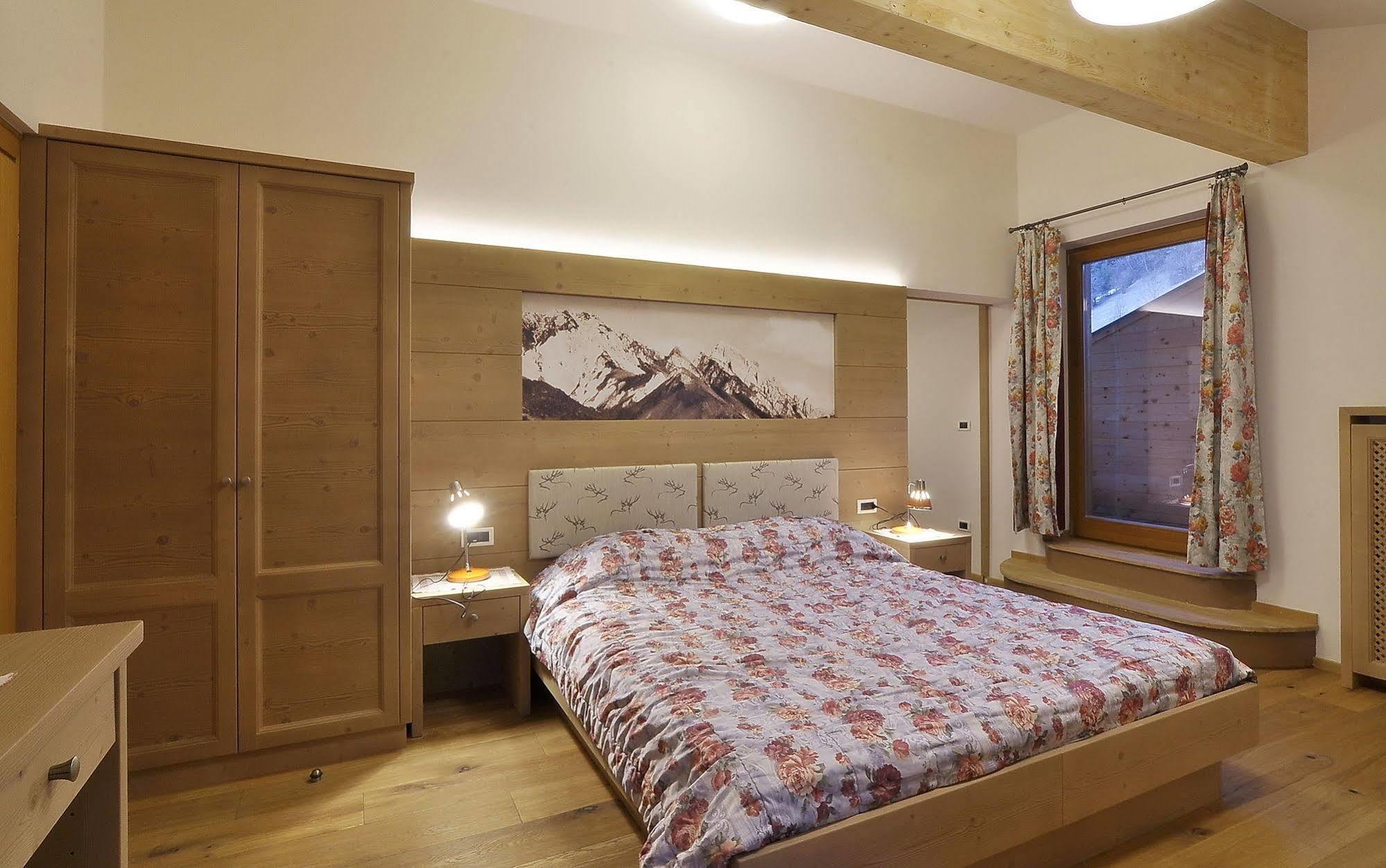 Hotel Monte Paraccia San Vigilio Di Marebbe Ngoại thất bức ảnh