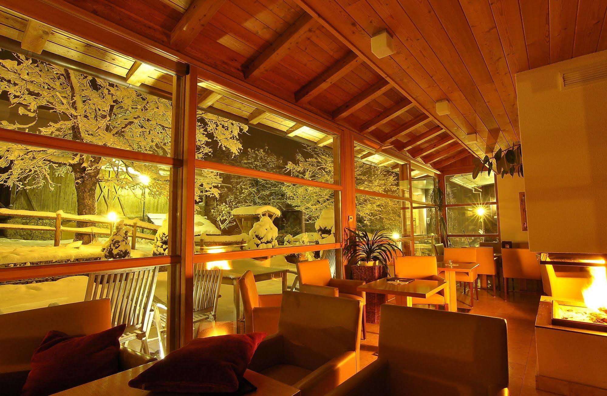 Hotel Monte Paraccia San Vigilio Di Marebbe Ngoại thất bức ảnh